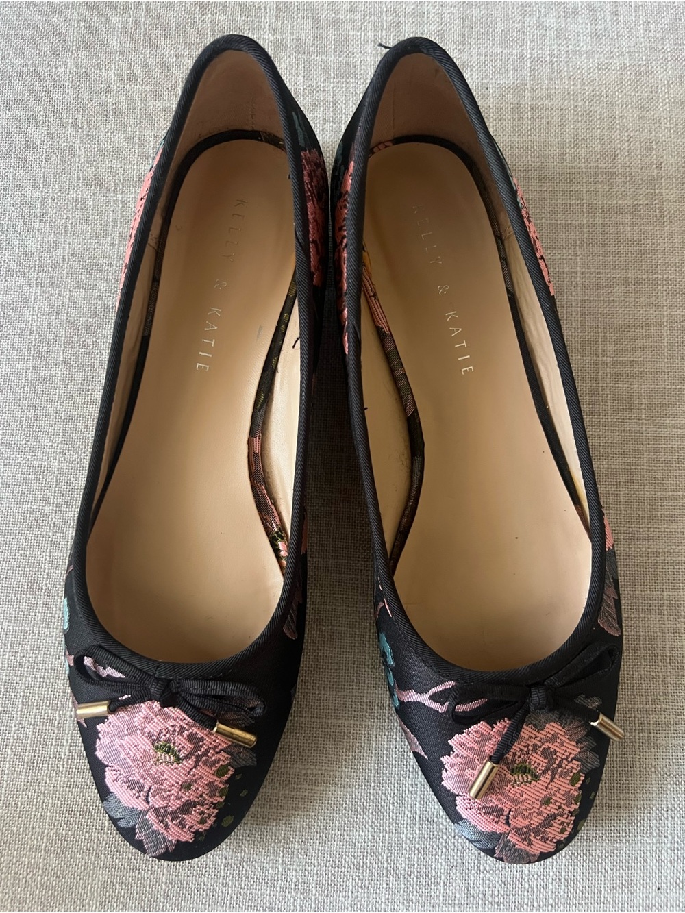 Kelly & Katie Black Cottagecore Ballet Flats, Pink Floral ,small heel ,women’s 8